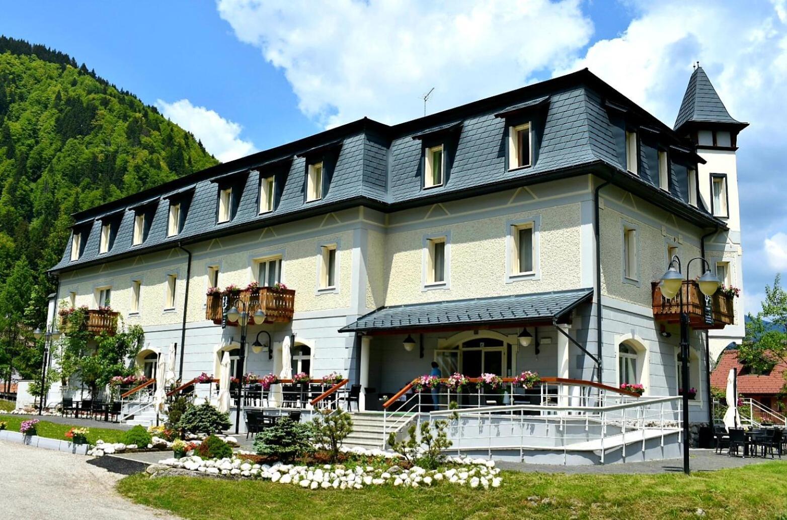 Hotel Saisera วาลบรูนา ภายนอก รูปภาพ